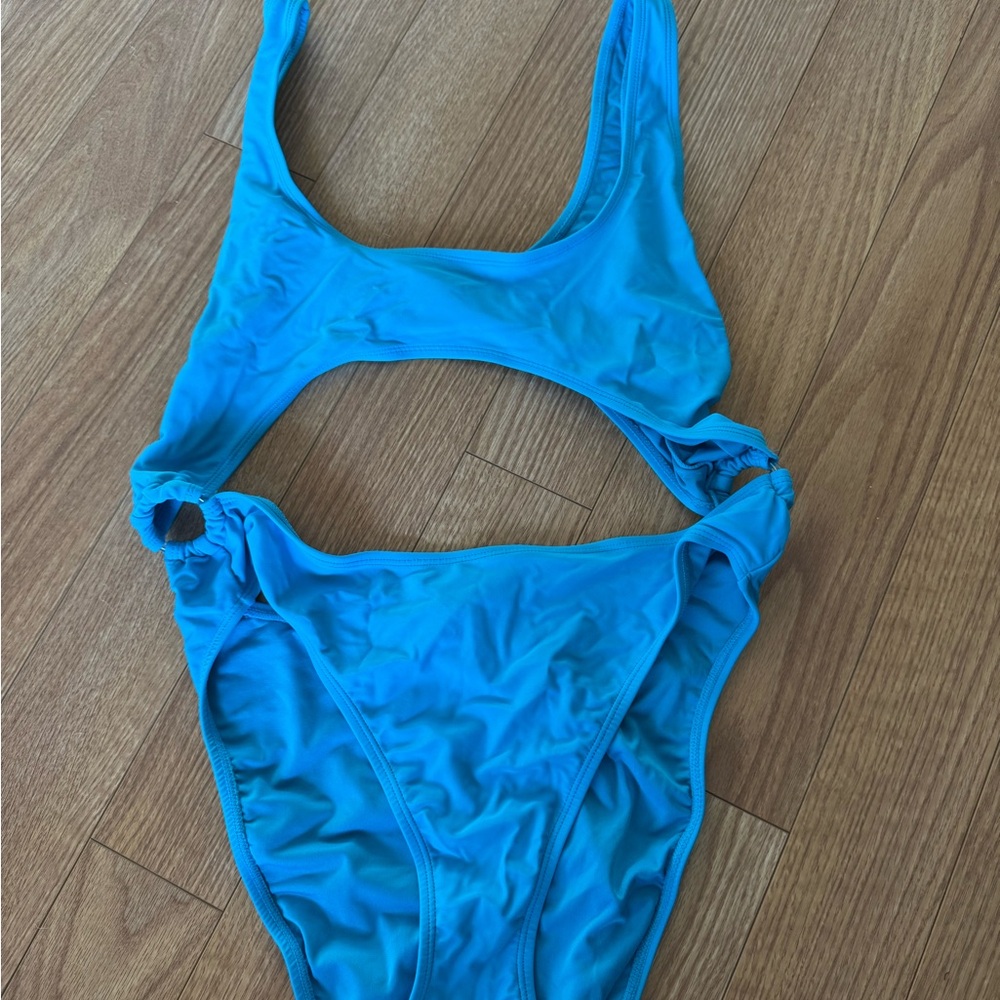 Good American bright teal one piece swimsuit!